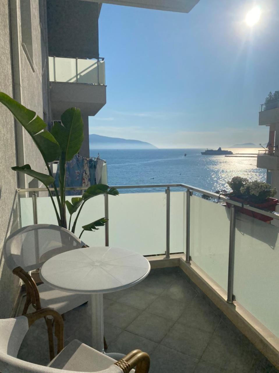 Luxury Seaview Flat Free Parking Leilighet Vlorë