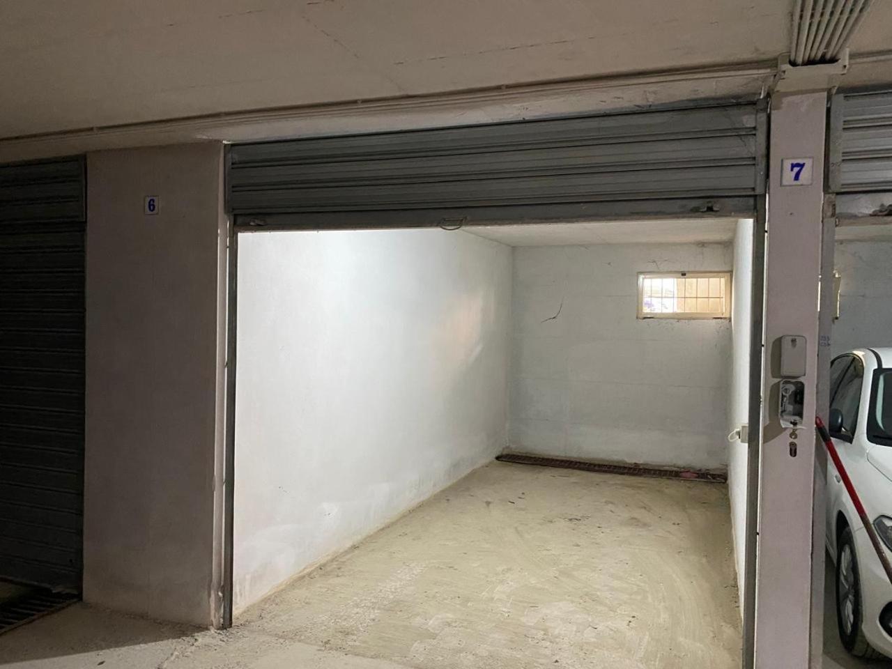 Luxury Seaview Flat Free Parking Leilighet Vlorë