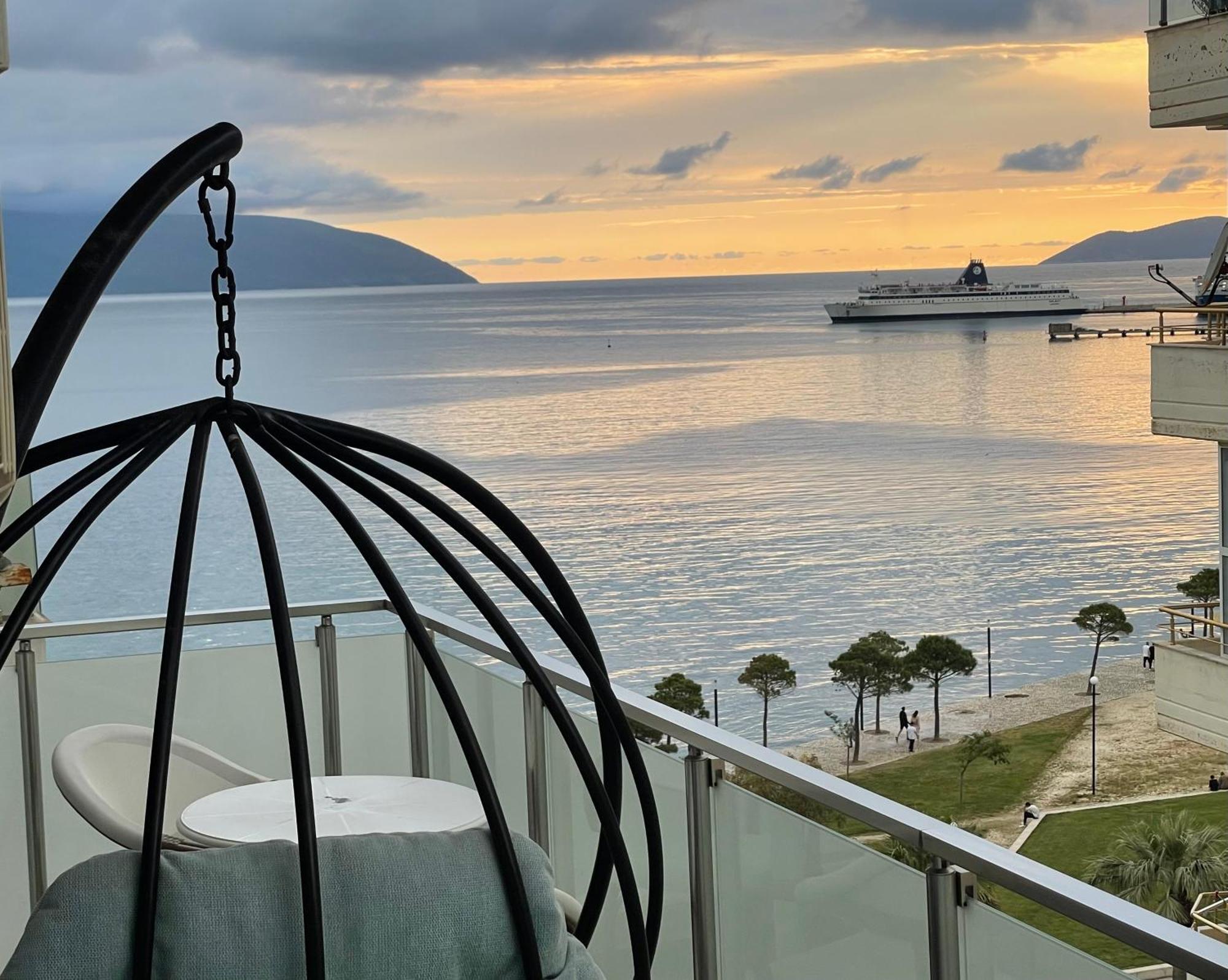 Luxury Seaview Flat Free Parking *